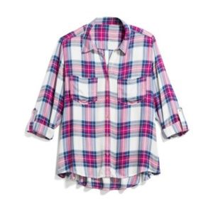 Two pocket button down top